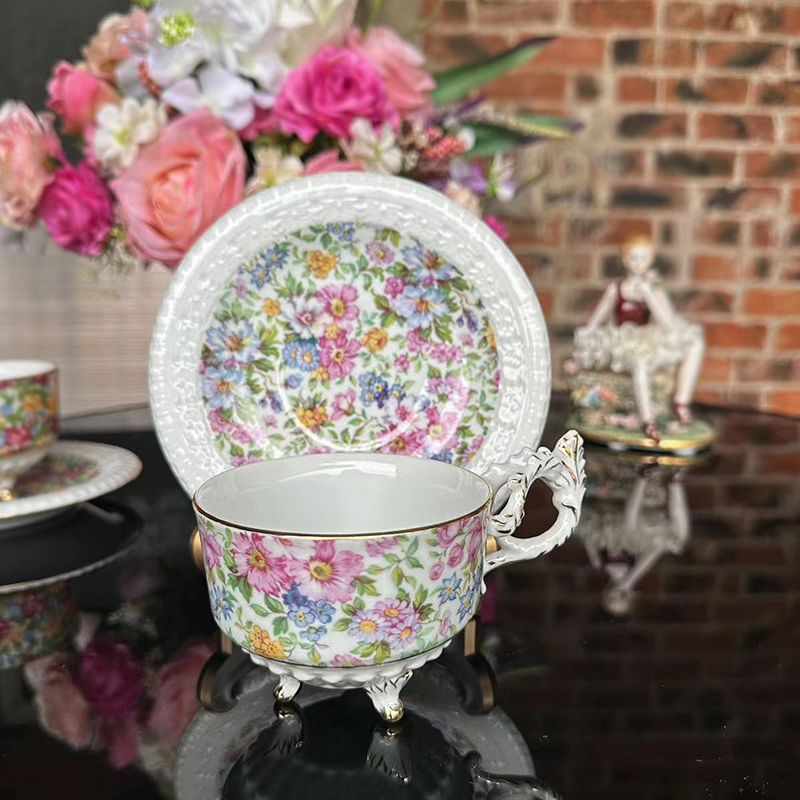 Coffee cups, plates, European  - огляд і ціна Coffee Tea English