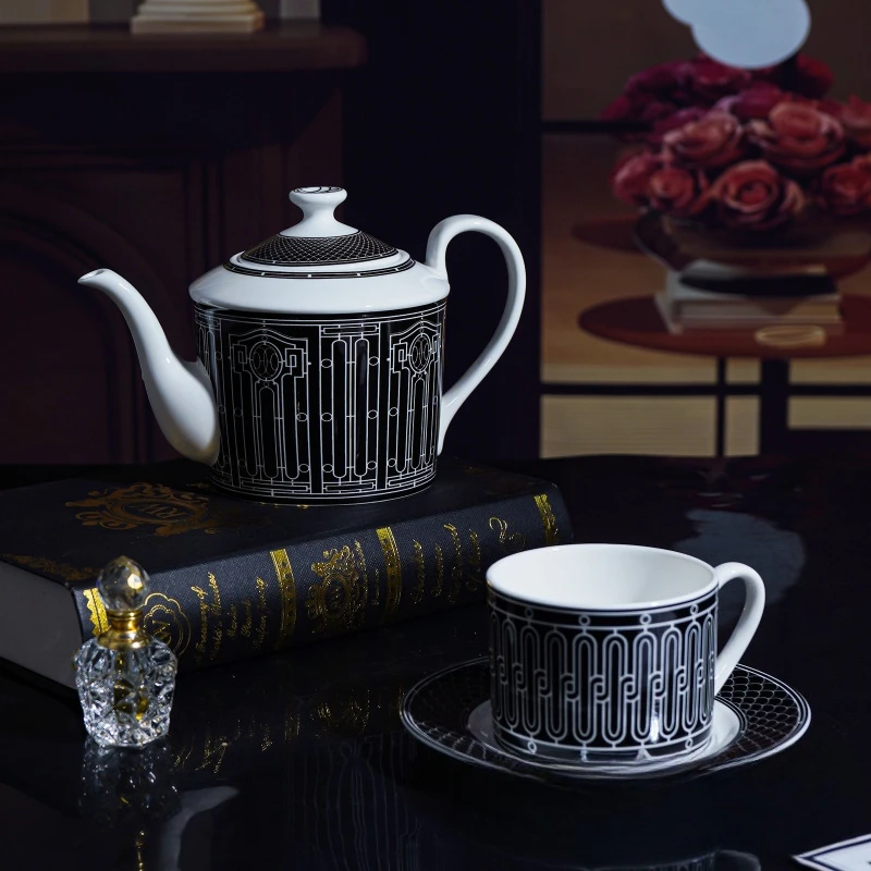 Simple European-Style Tea Set  - огляд і ціна Coffee Tea Catering