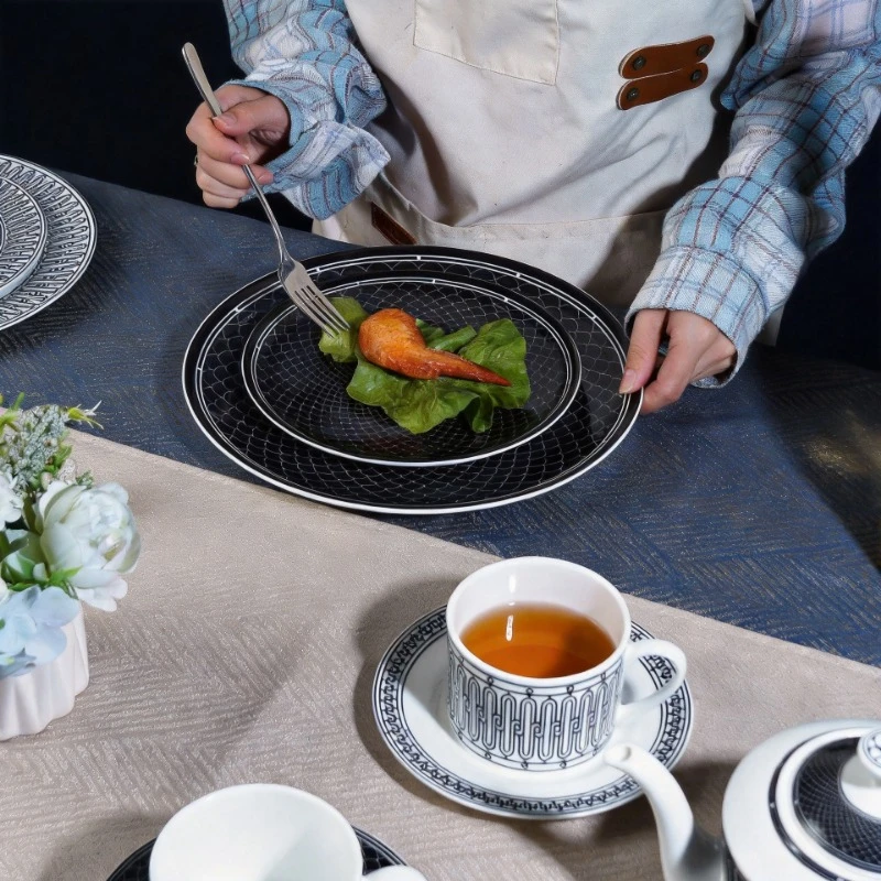 Simple European-Style Tea Set  - огляд і ціна Coffee Tea Catering